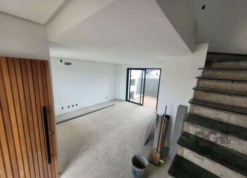 Sobrado 3 dormitórios, 1 suíte, 2 vagas, Bairro Renascença — foto 3