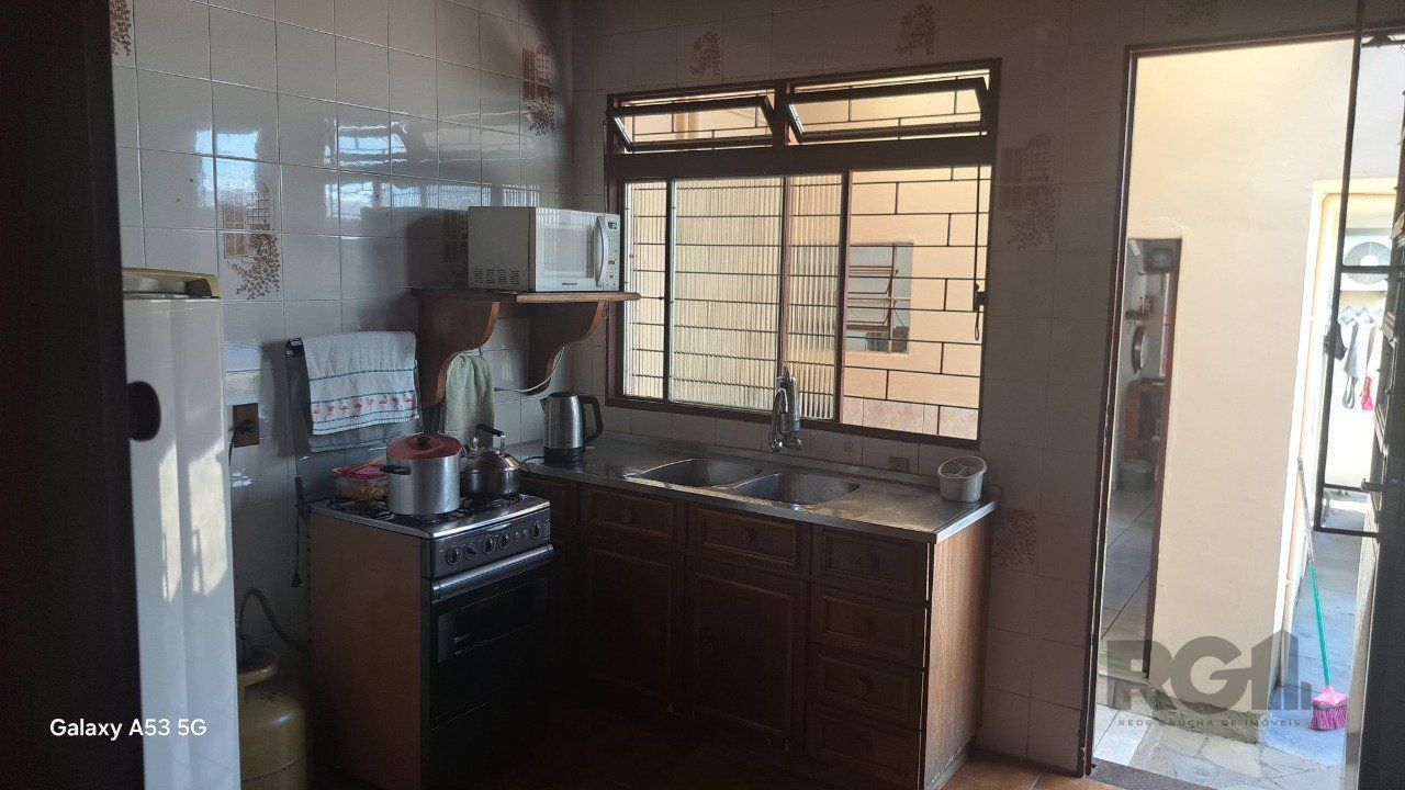 Casa à venda com 3 quartos, 203m² - Foto 11