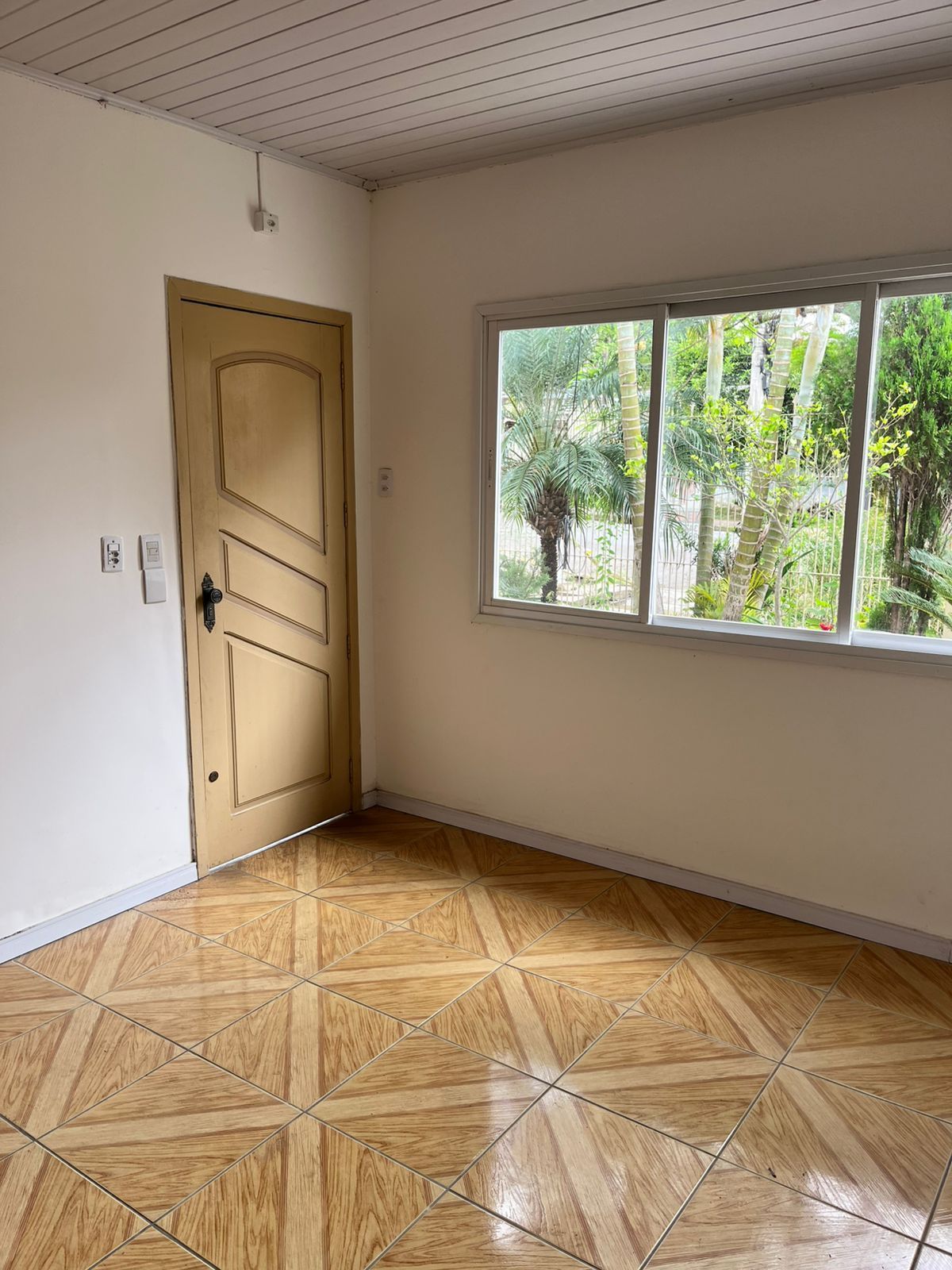 Casa 3 dormitórios, 1 suíte, vagas de garagem, Bairro Vista Alegre — foto 3