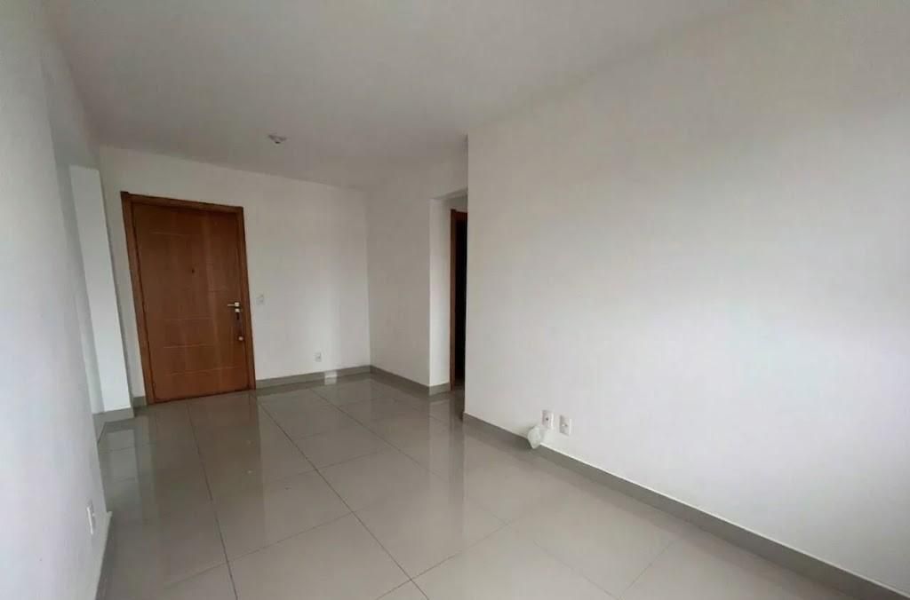 Apartamento 2 dormitórios, 1 vaga, Bairro Monte Carlo — foto 4
