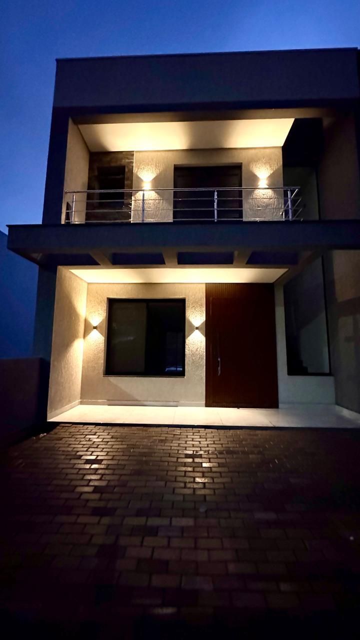 Sobrado 3 quartos à venda, 150m², Jansen - Gravataí