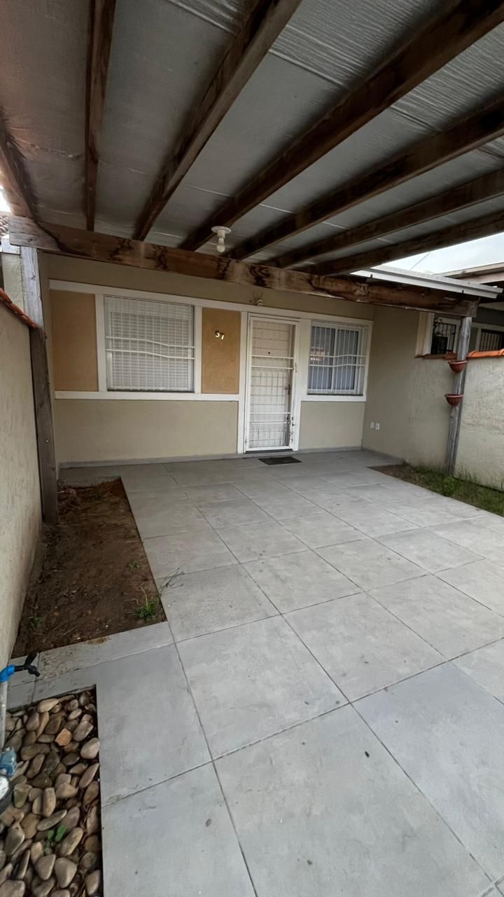 Casa 2 dormitórios, vaga de garagem, Bairro Jardim Betânia — foto 2