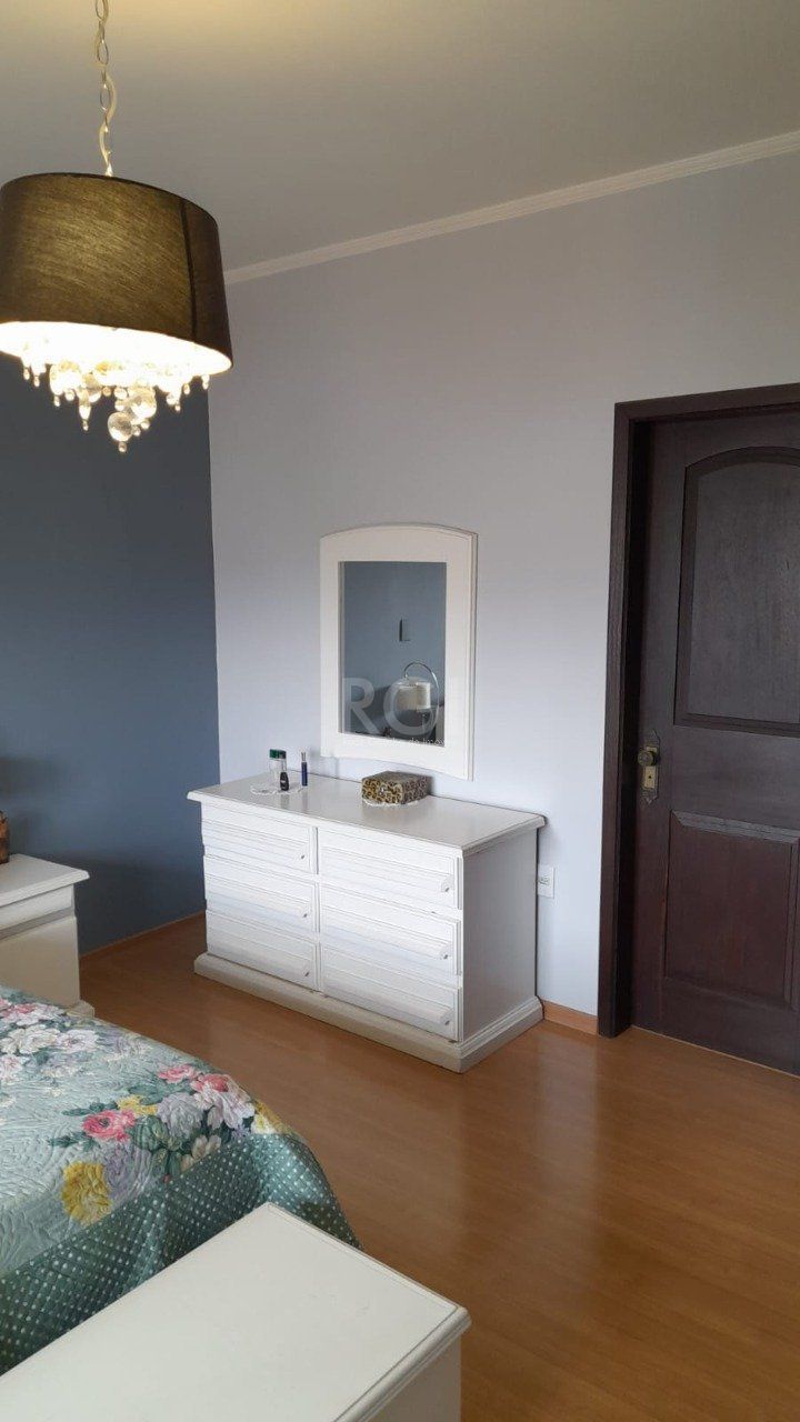 Casa à venda com 3 quartos, 282m² - Foto 17