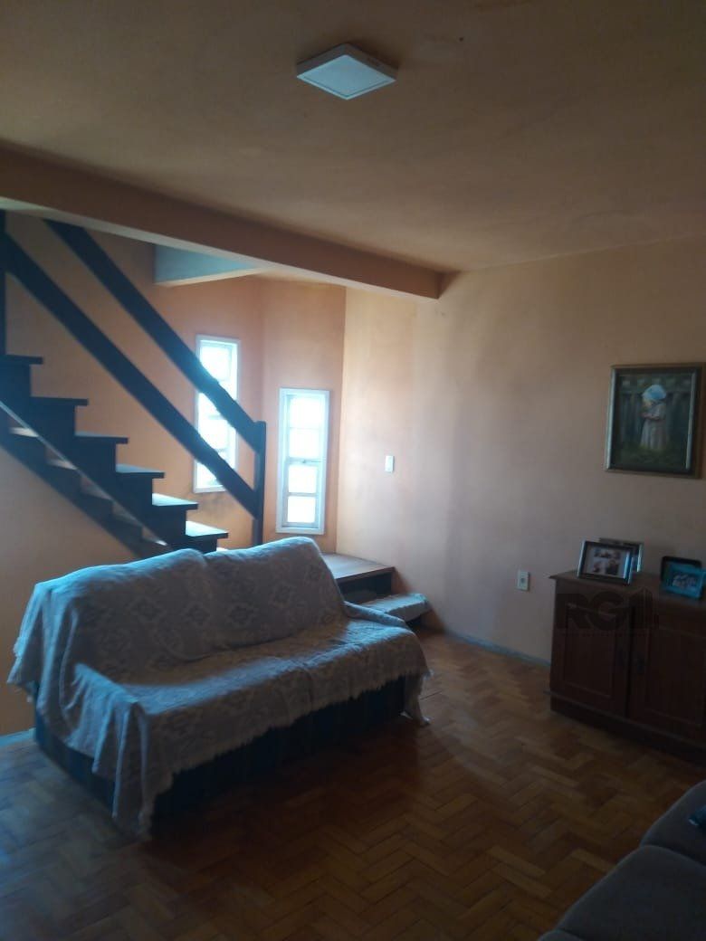 Casa sobrado 4 dormitórios, 1 suíte, 2 vagas Bairro Parque da Matriz — foto 4