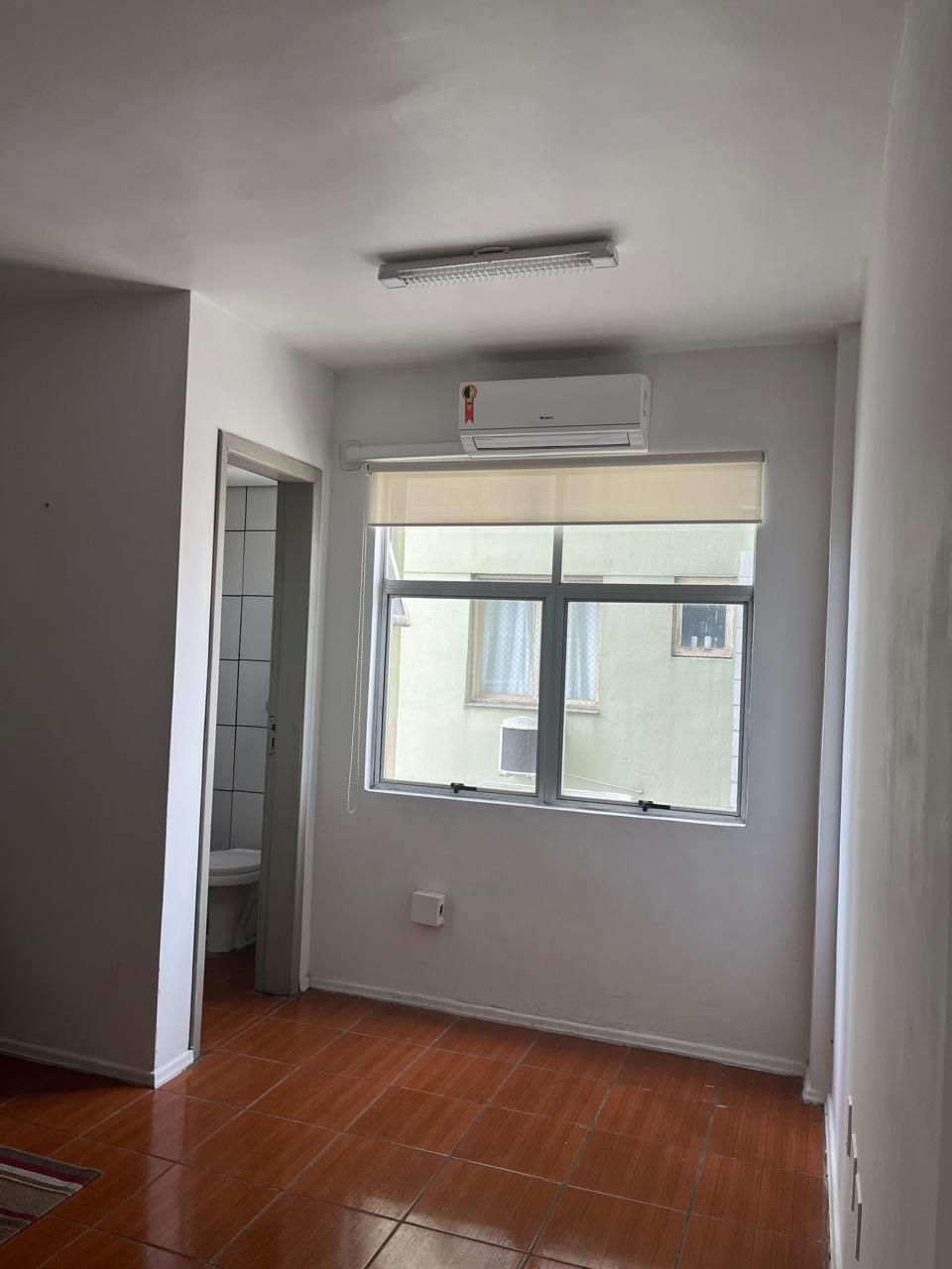 Sala Comercial 1 quartos à venda, 18m², Vila Cachoeirinha - Cachoeirinha — foto 2