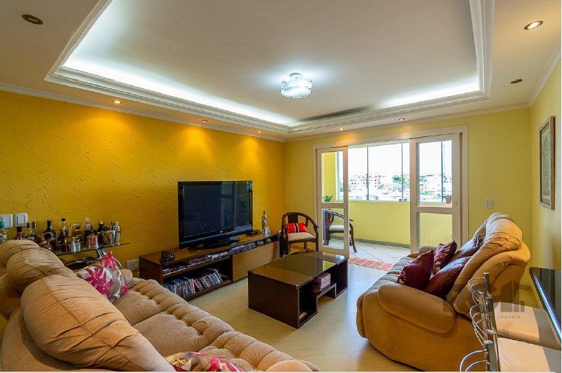 Apartamento triplex semi mobiliado, 3 dorms, 1 suíte, 2 vagas, bairro Ponta Porã — foto 2