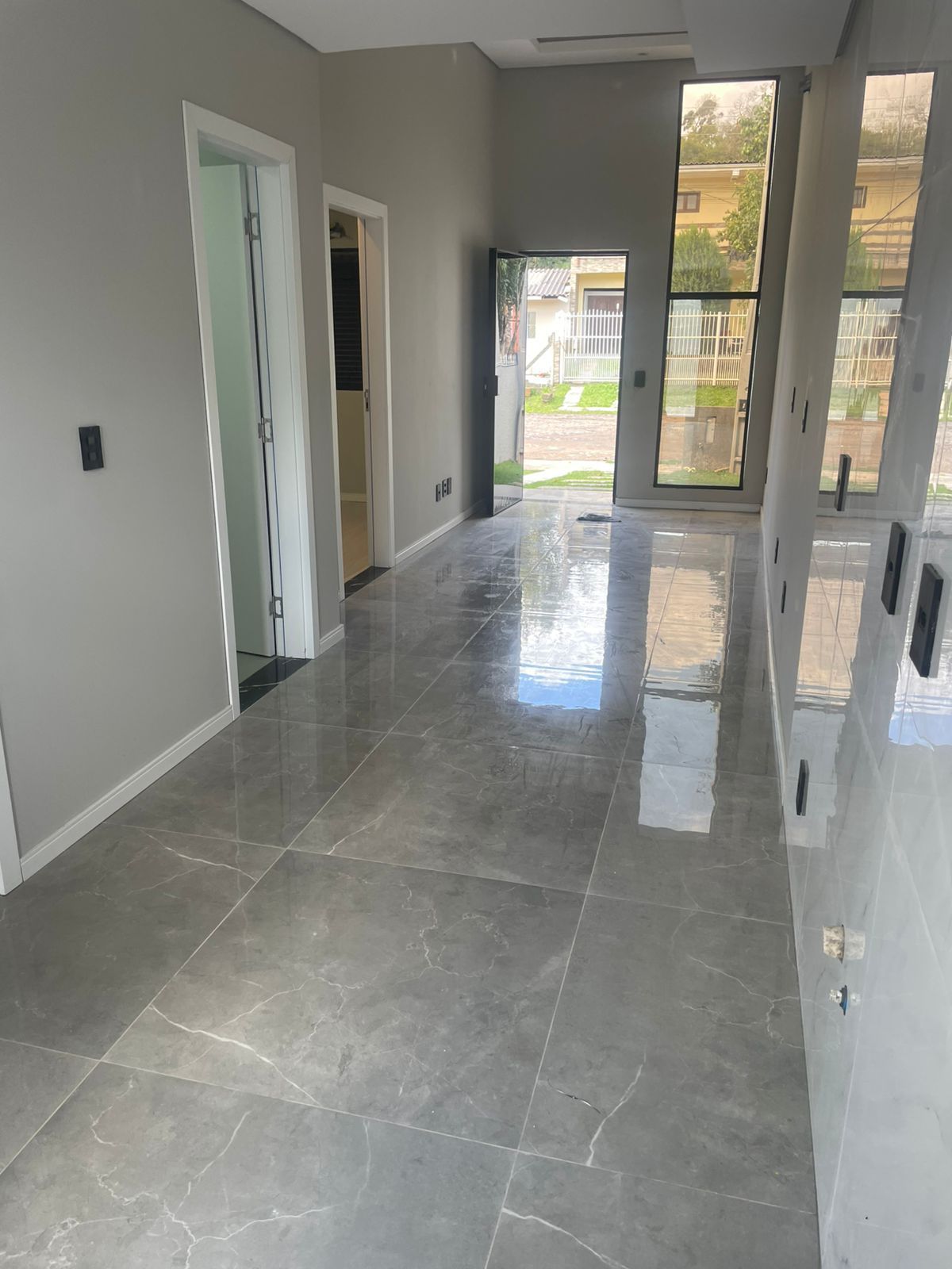Casa 2 dormitórios, 1 suíte, 1 vaga de garagem Bairro R. Taquareiras — foto 5