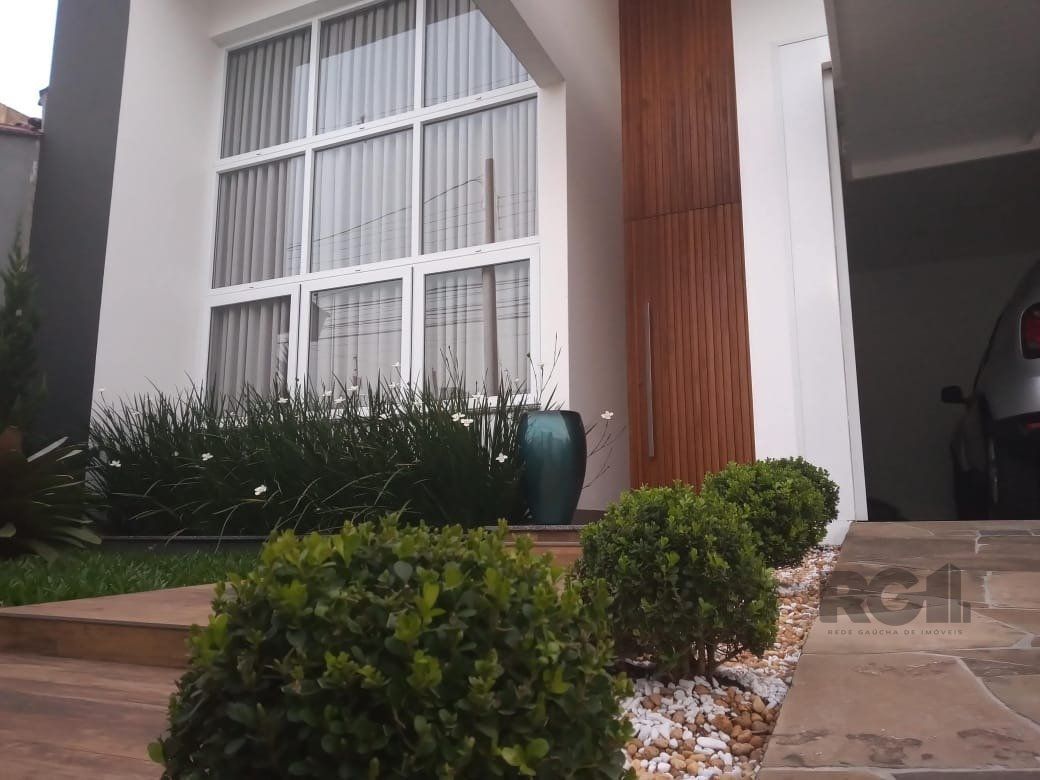 Casa 3 dormitórios, suíte master, 2 vagas, bairro Nova Cachoeirinha — foto 2