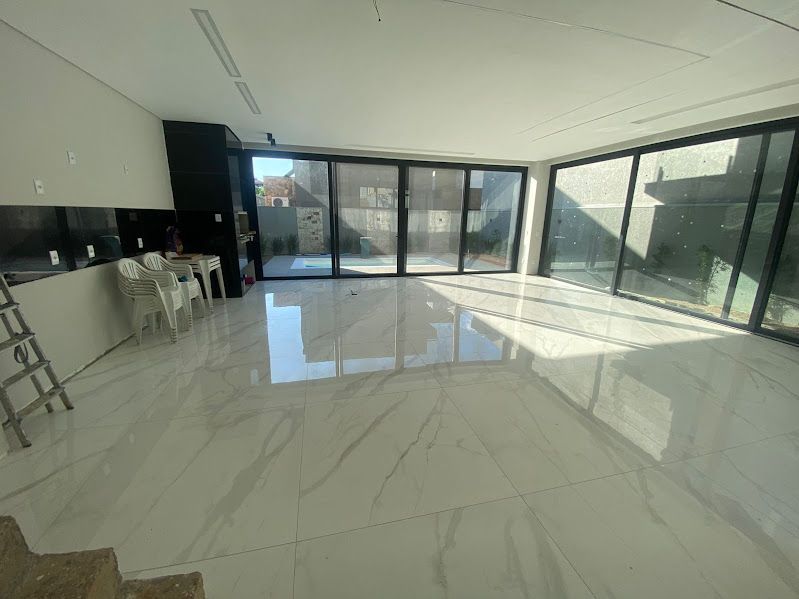 Casa em condomínio, 3 dormitórios, 3 suítes, 3 vagas, Bairro Centro — foto 4