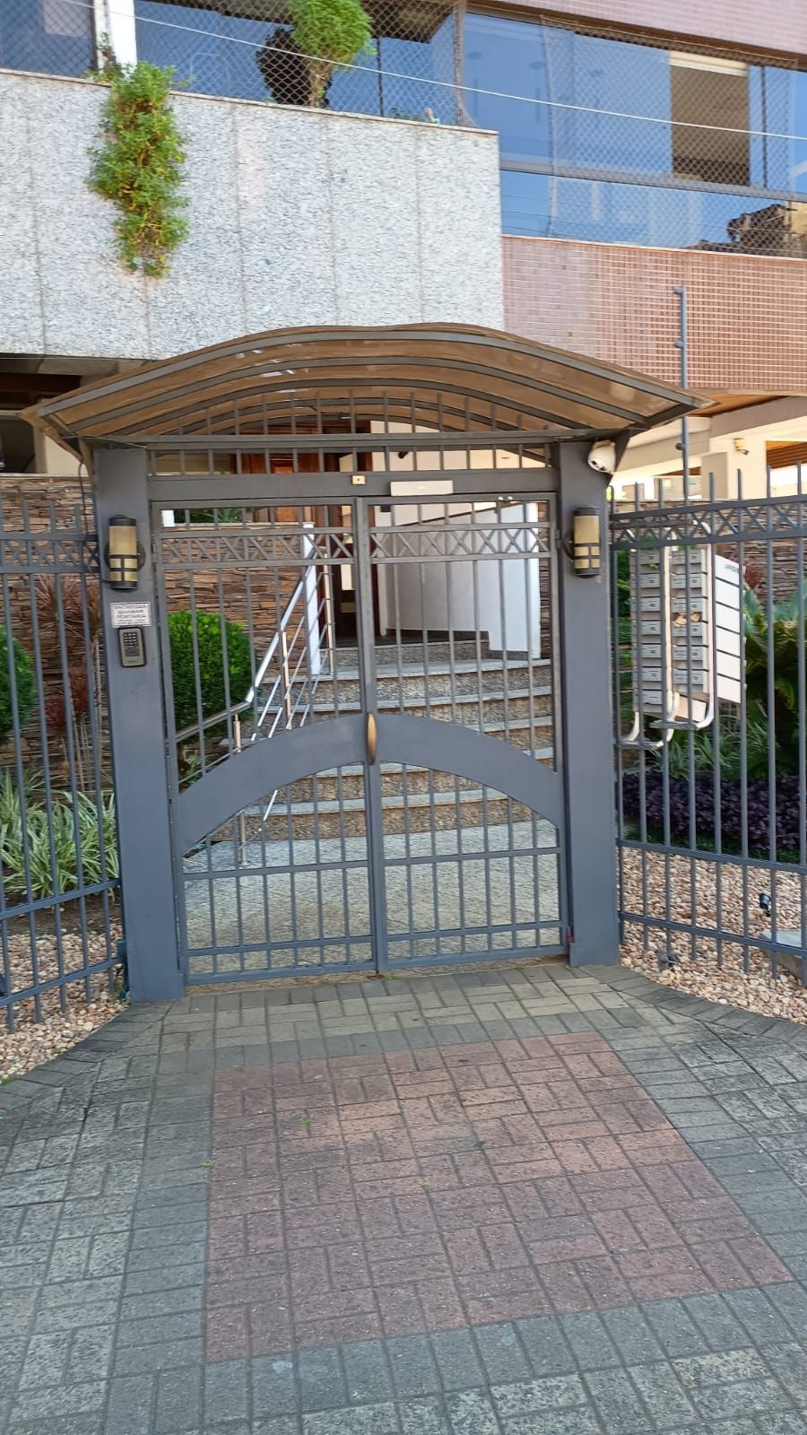 Apartamento 3 dormitórios, 1 suíte, 2 vagas, Bairro Eunice Nova — foto 2