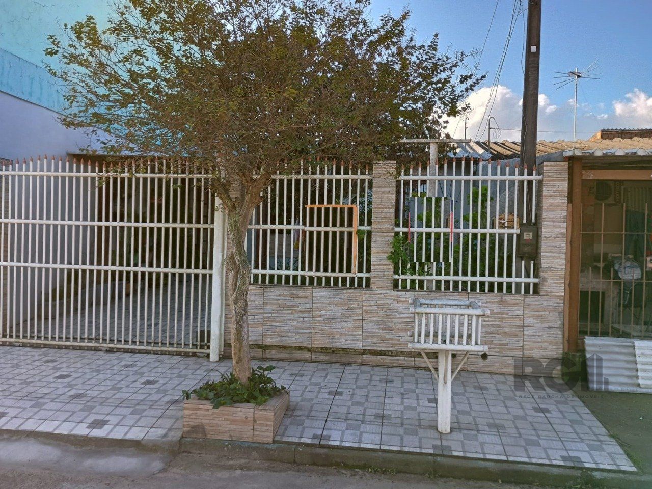 Casa, 2 quartos, 49 m² - Foto 1