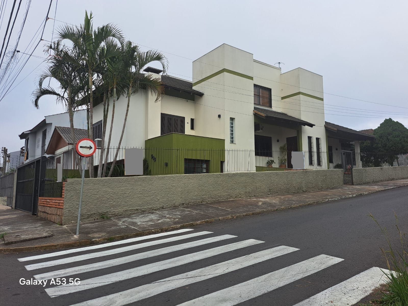 Casa sobrado 4 dormitórios, 2 vagas Bairro Imbuí — foto 3