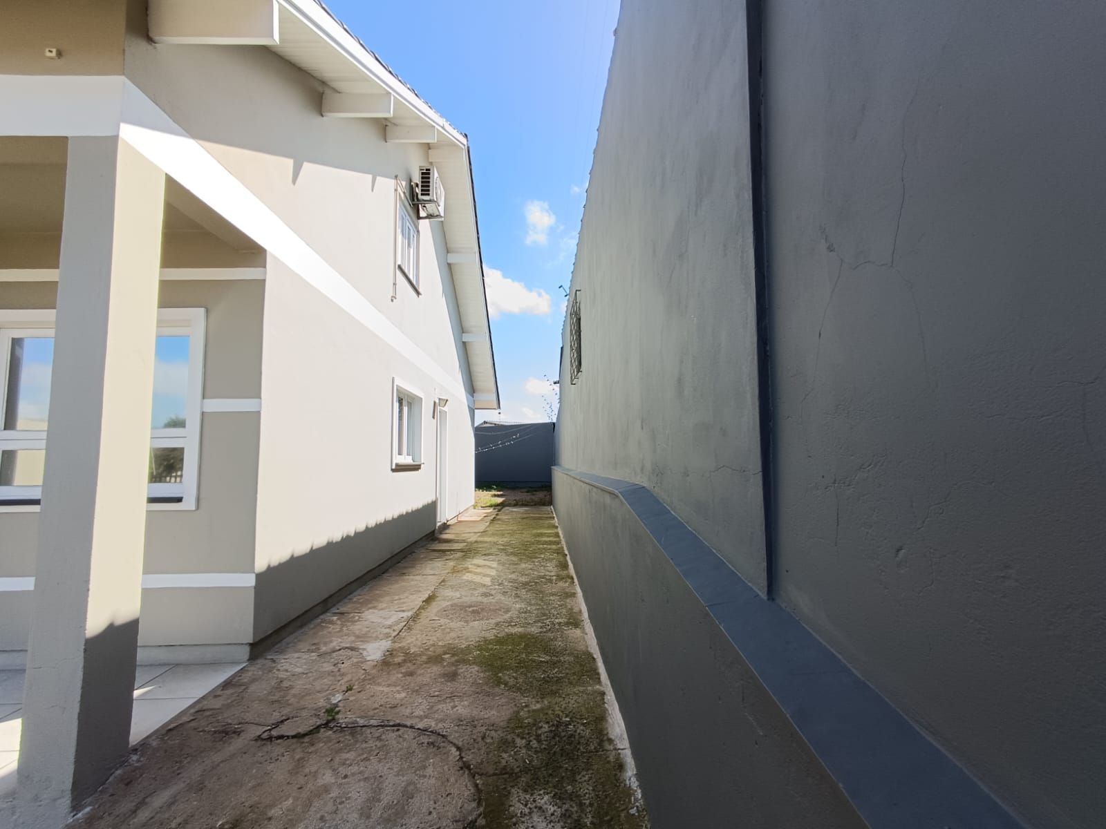 Casa 3 dormitórios, 1 suíte, 2 vagas, Bairro Vista Alegre — foto 3