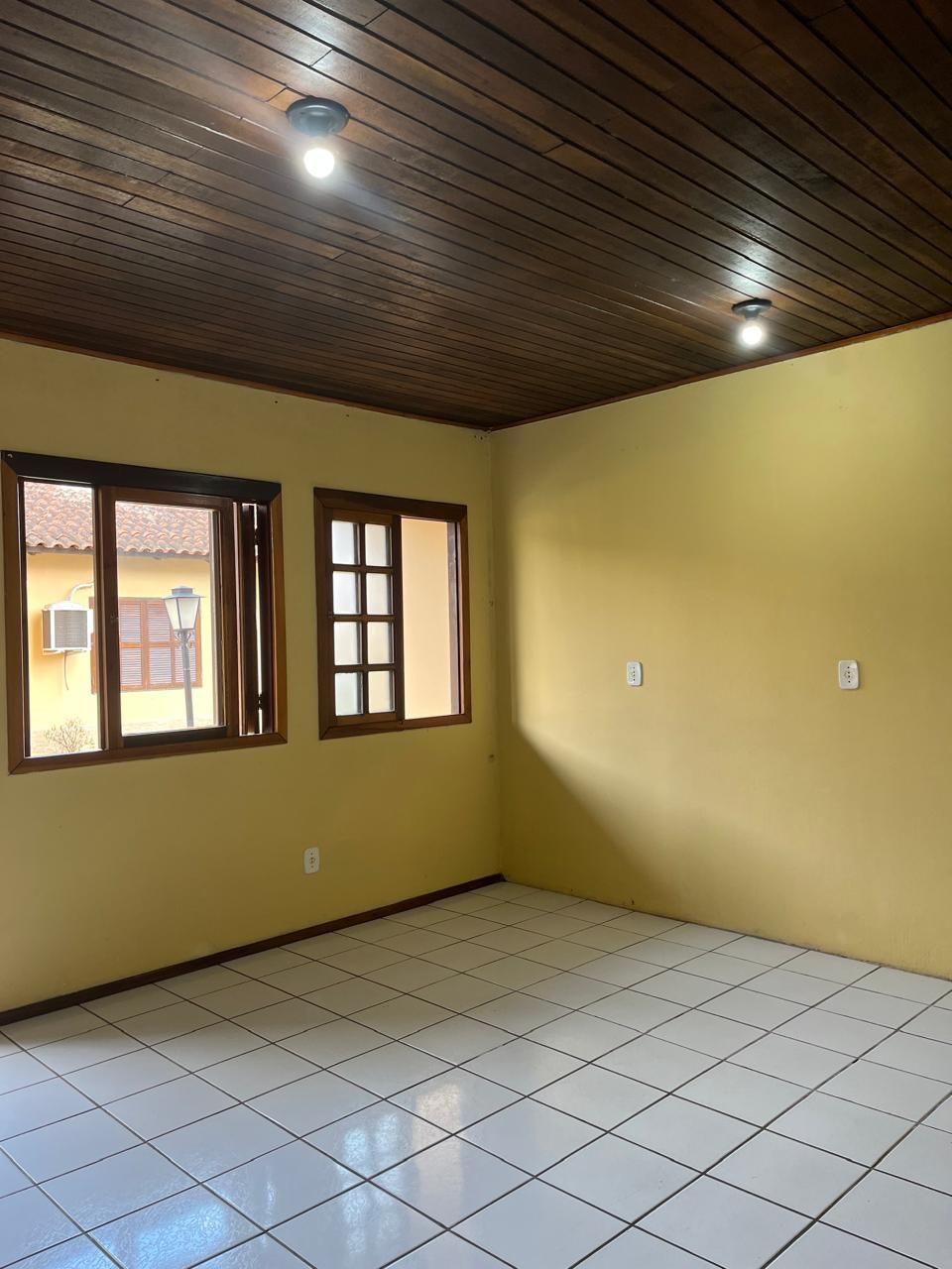 Casa em condomínio 1 dormitório, 1 vaga, Bairro Vila Cachoeirinha — foto 3