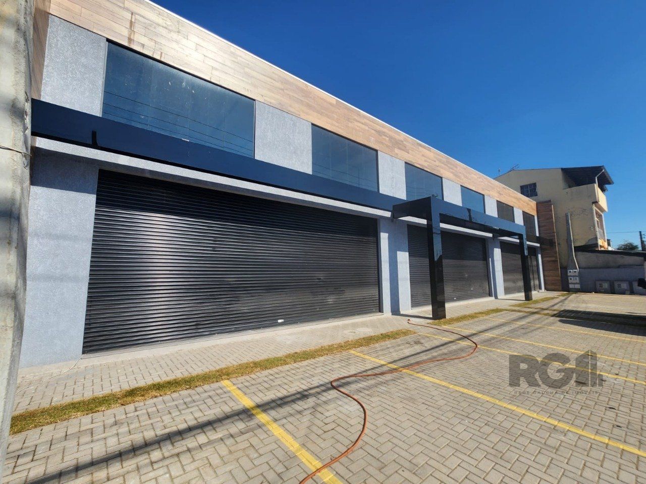 Loja para alugar, 322m², Vila Princesa Izabel - Cachoeirinha — foto 2