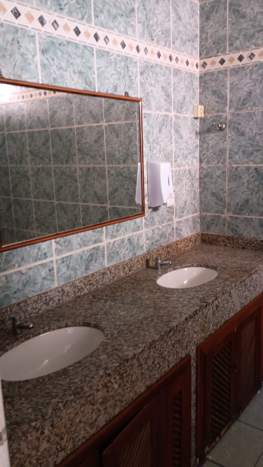 Loja para alugar, 325m², Vila Eunice Nova - Cachoeirinha — foto 4
