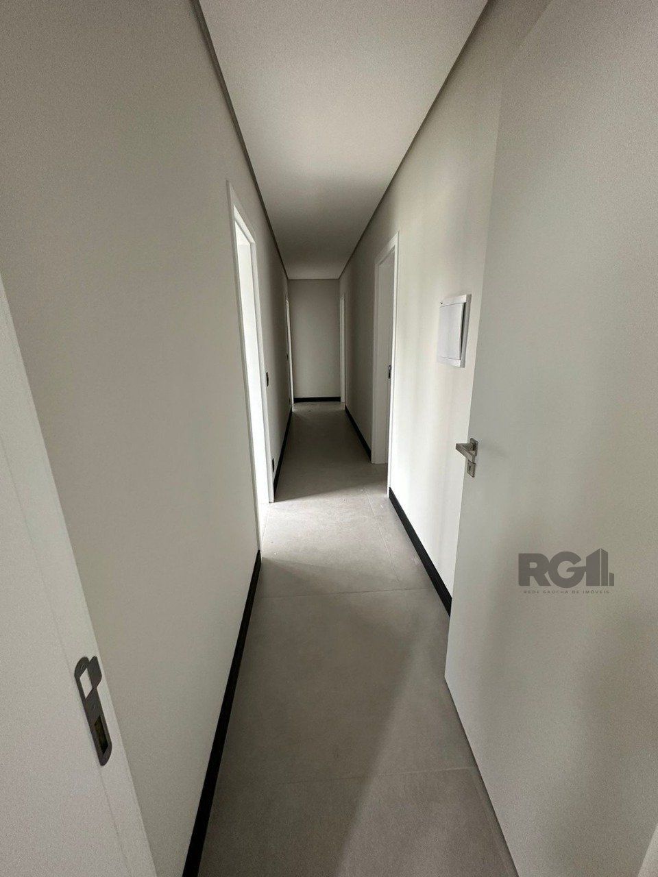 Casa sobrado em condomínio fechado, 3 dorms, 3 suítes, 2 vagas Bairro Centro — foto 4