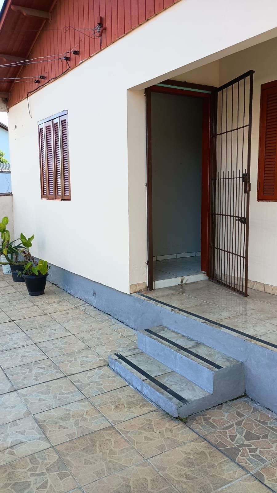 Casa 3 dormitórios, 1 suíte, vaga de garagem, Bairro Vila Regina — foto 2