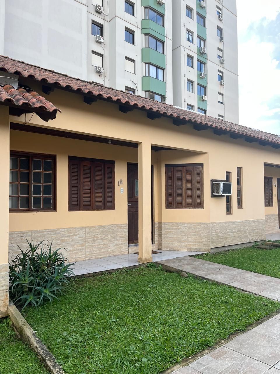 Casa em condomínio, 1 dormitório, 1 vaga, Bairro Vila Cachoeirinha — foto 2