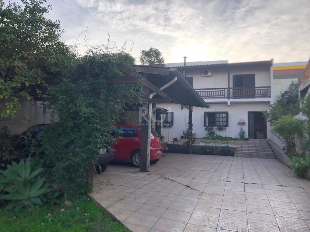 Casa à venda com 3 quartos, 121m² - Foto 1