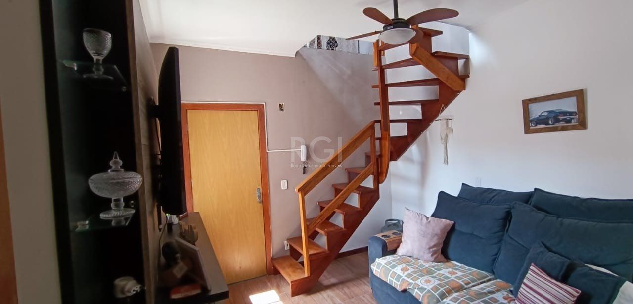 Apartamento cobertura 2 dormitórios, vaga de garagem, Bairro Vila Cachoeirinha — foto 3
