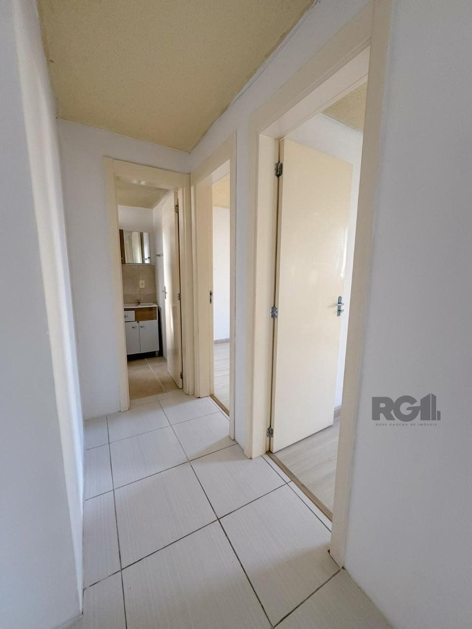 Apartamento à venda com 2 quartos, 44m² - Foto 4