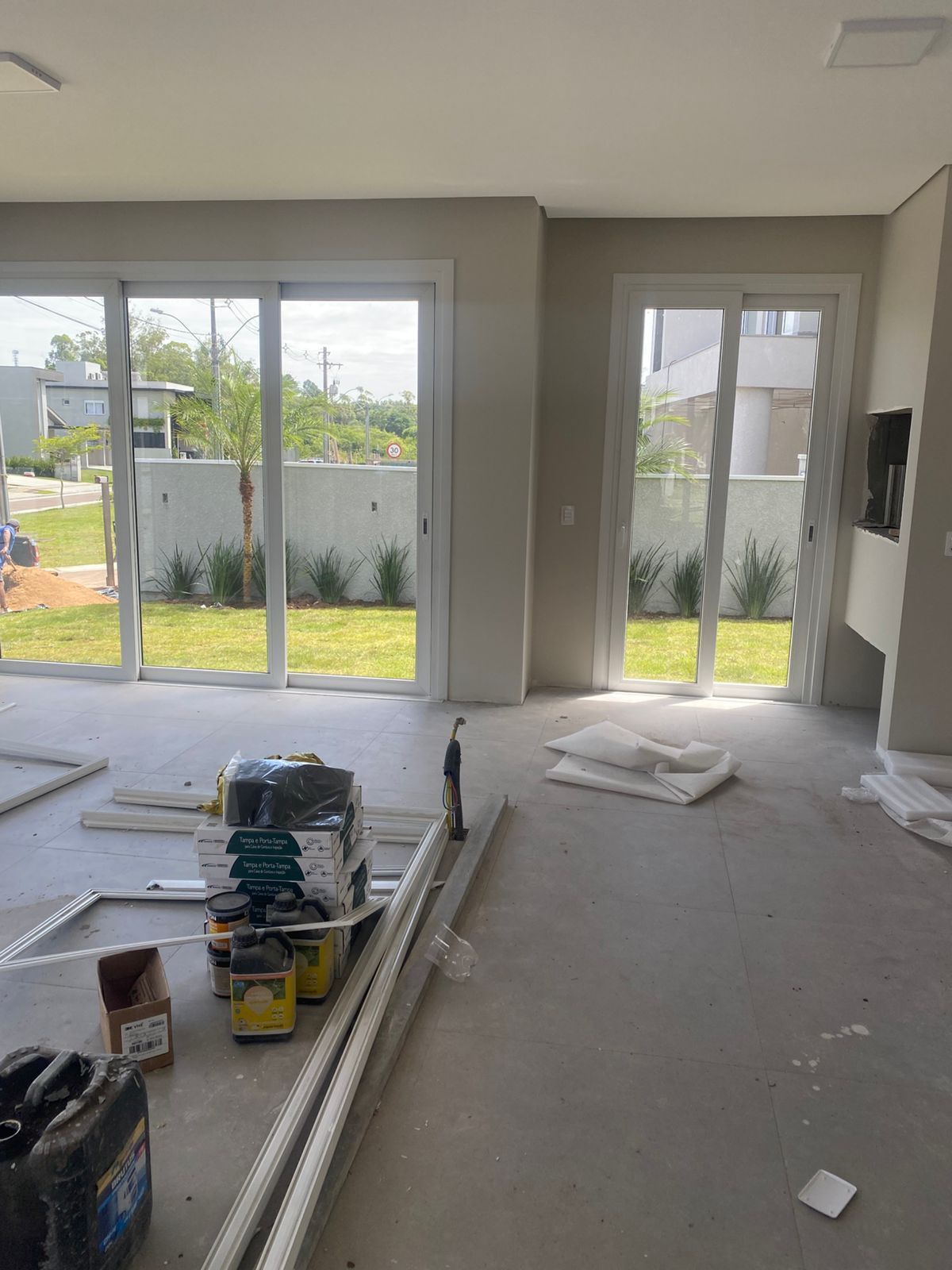 Casa sobrado 3 dormitórios, 1 suíte, 2 vagas, Bairro Neópolis — foto 4