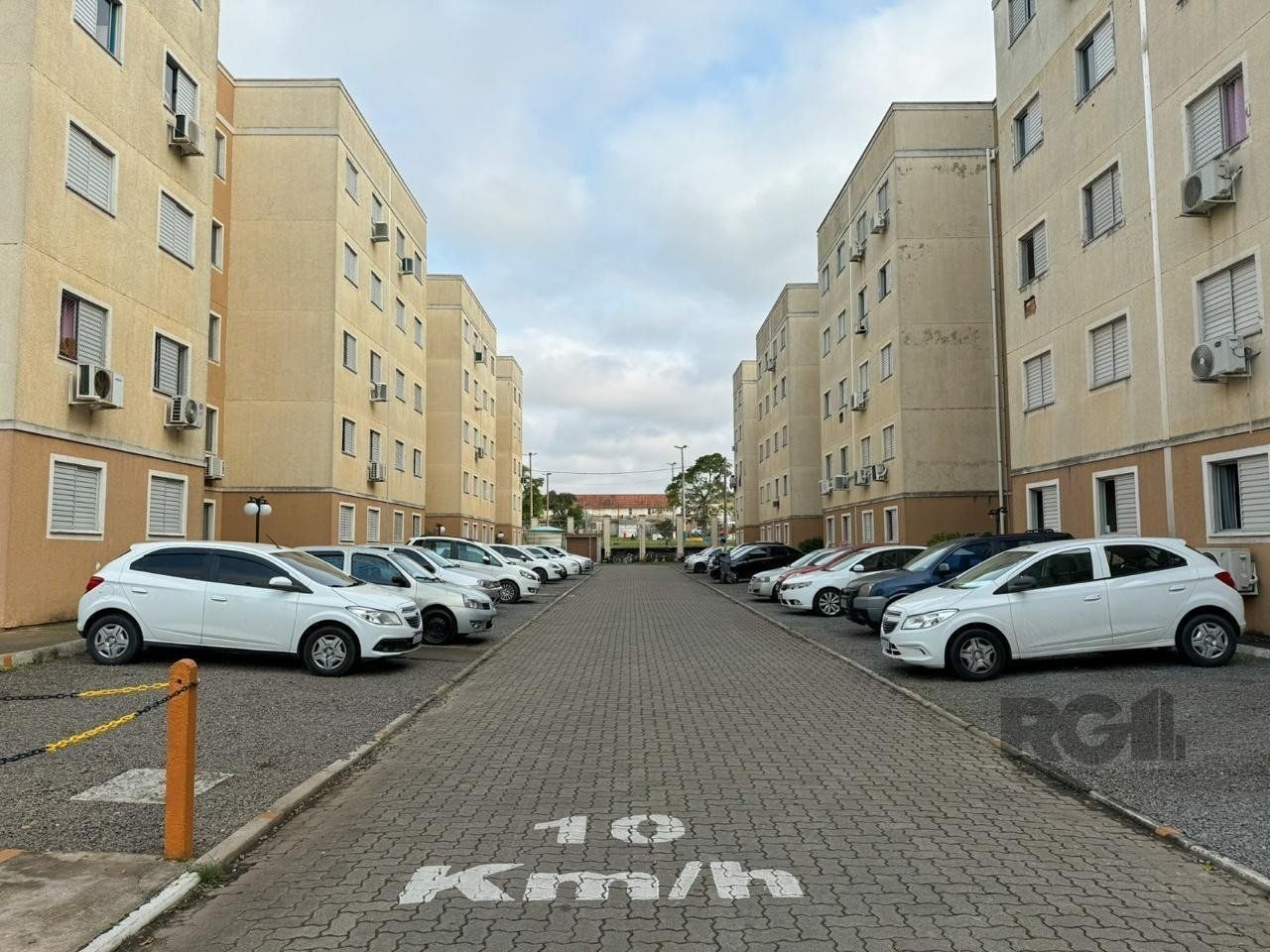 Apartamento à venda com 2 quartos, 44m² - Foto 2