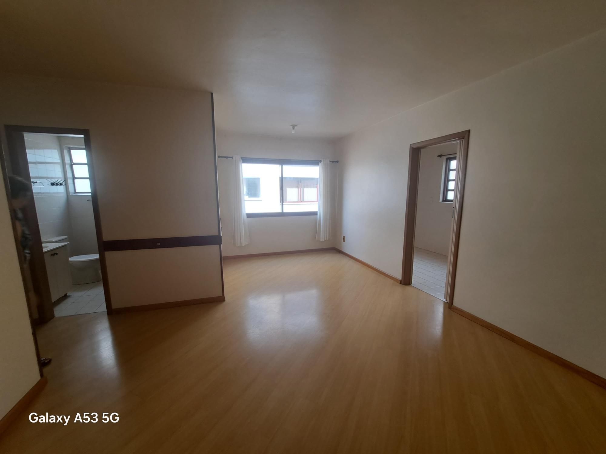 Apartamento 2 dormitórios, 1 vaga, Bairro Ponta Porã — foto 2