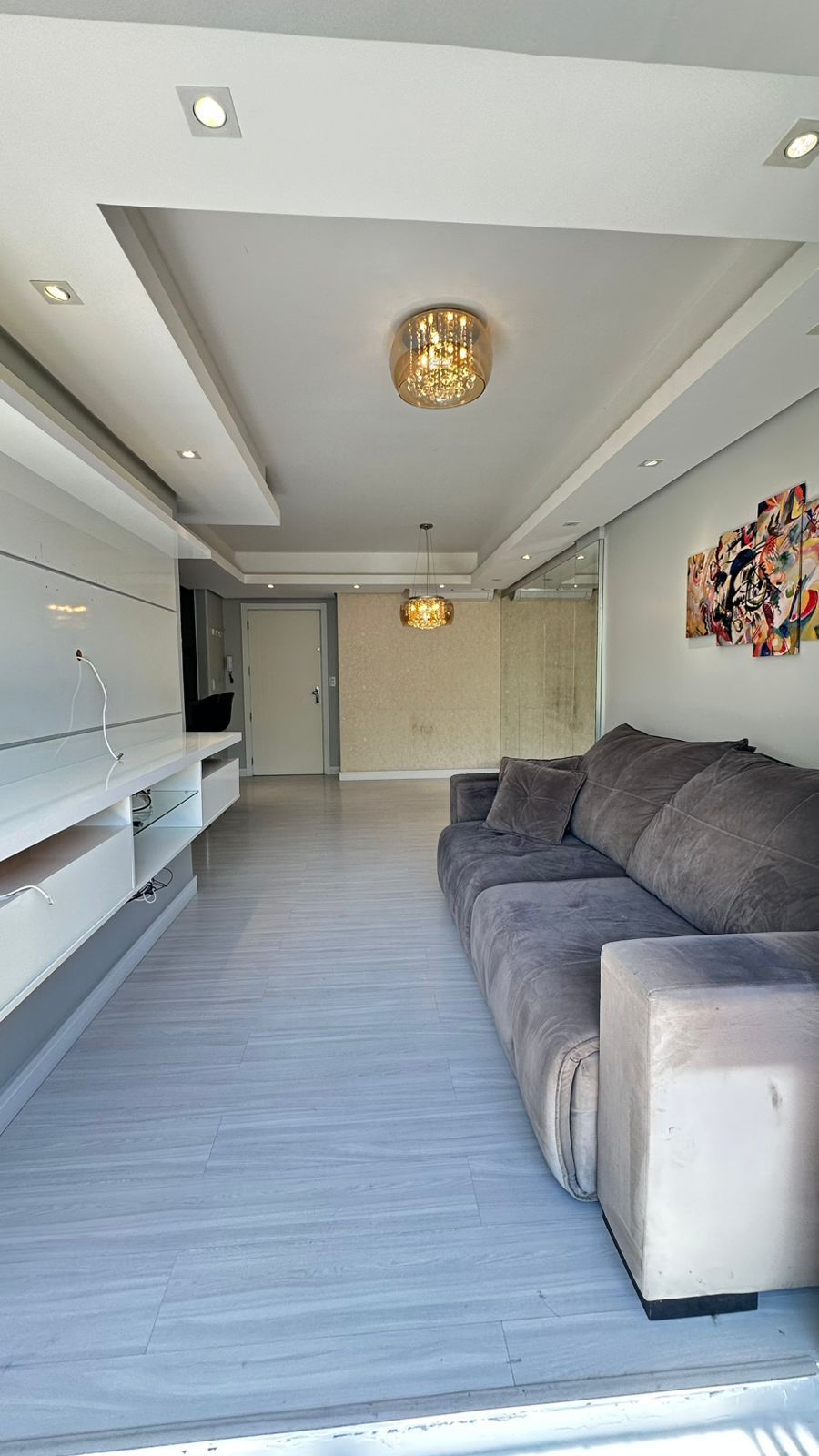 Apartamento mobiliado 3 dorms, 1 suíte, 1 vaga, Bairro Vila Cachoeirinha — foto 3