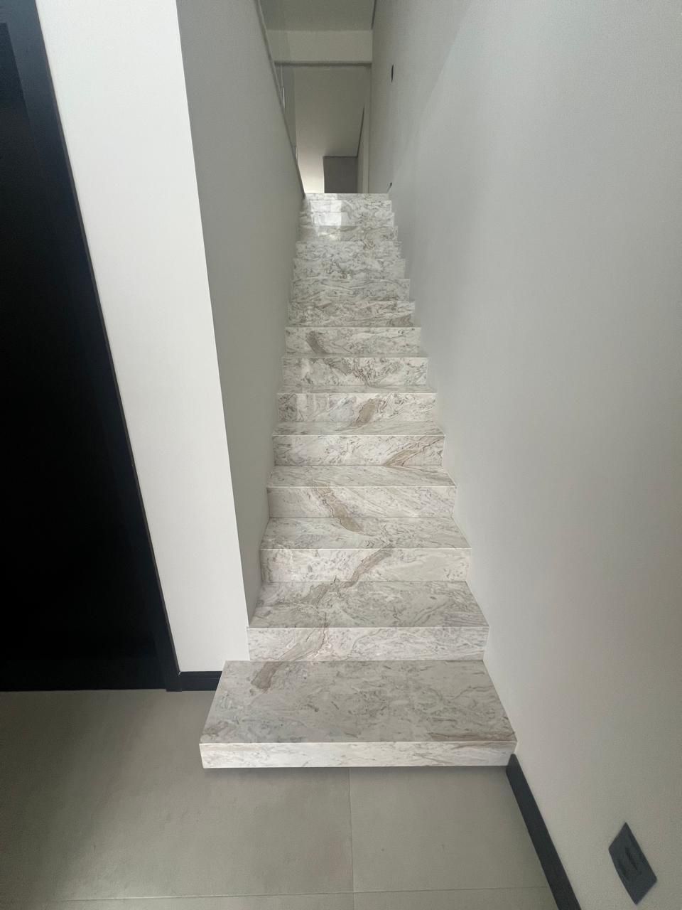 Casa de Condomínio 3 quartos à venda, 198m², Centro - Gravataí — foto 4