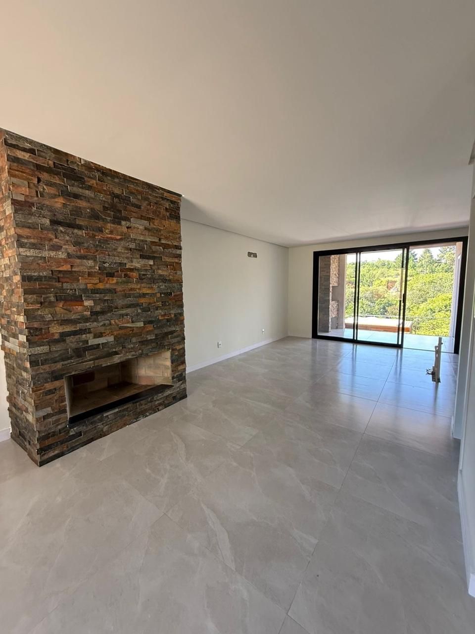 Sobrado 3 quartos à venda, 150m², Jansen - Gravataí