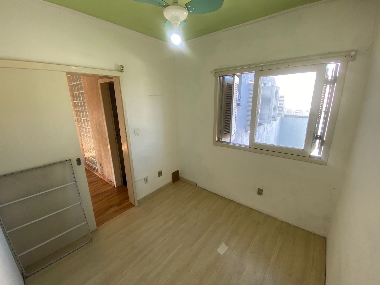 Apartamento à venda com 2 quartos, 61m² - Foto 12