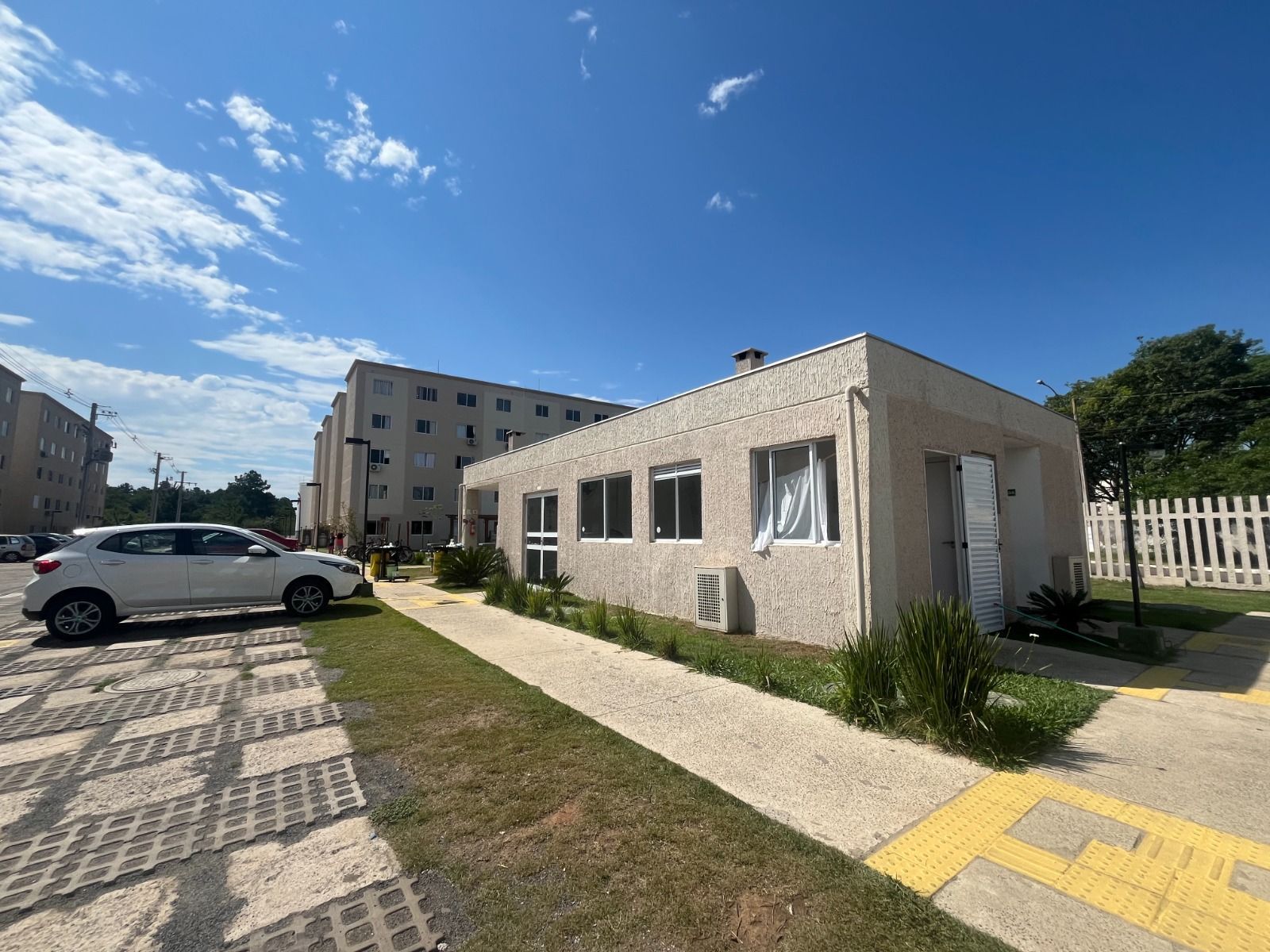 Apartamento 2 dormitórios, 1 vaga rotativa, Bairro Marechal Rondon — foto 2