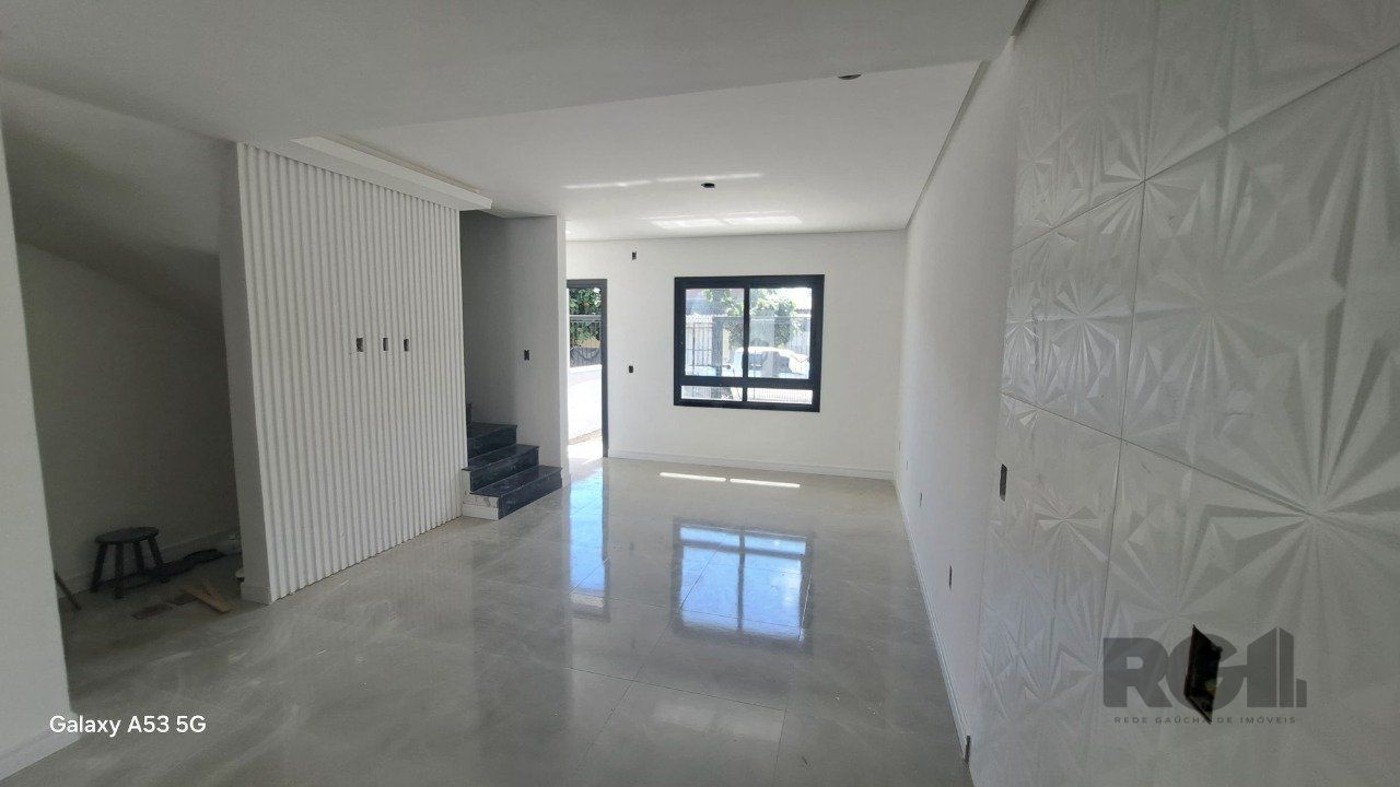 Casa sobrado 3 dormitórios, 1 suíte, vaga de garagem, Bairro Parque da Matriz — foto 2