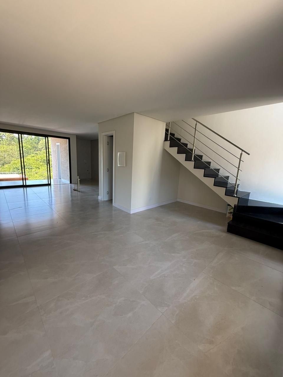 Sobrado 3 quartos à venda, 150m², Jansen - Gravataí