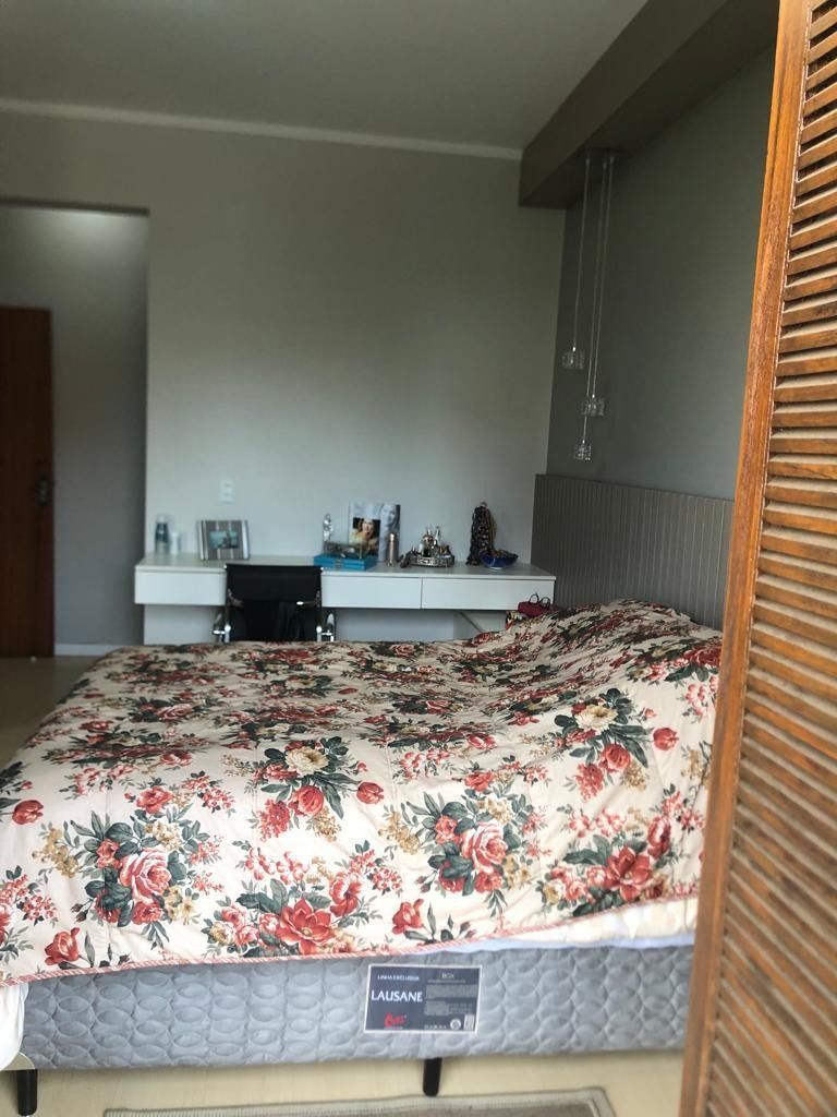 Apartamento à venda com 3 quartos, 130m² - Foto 9