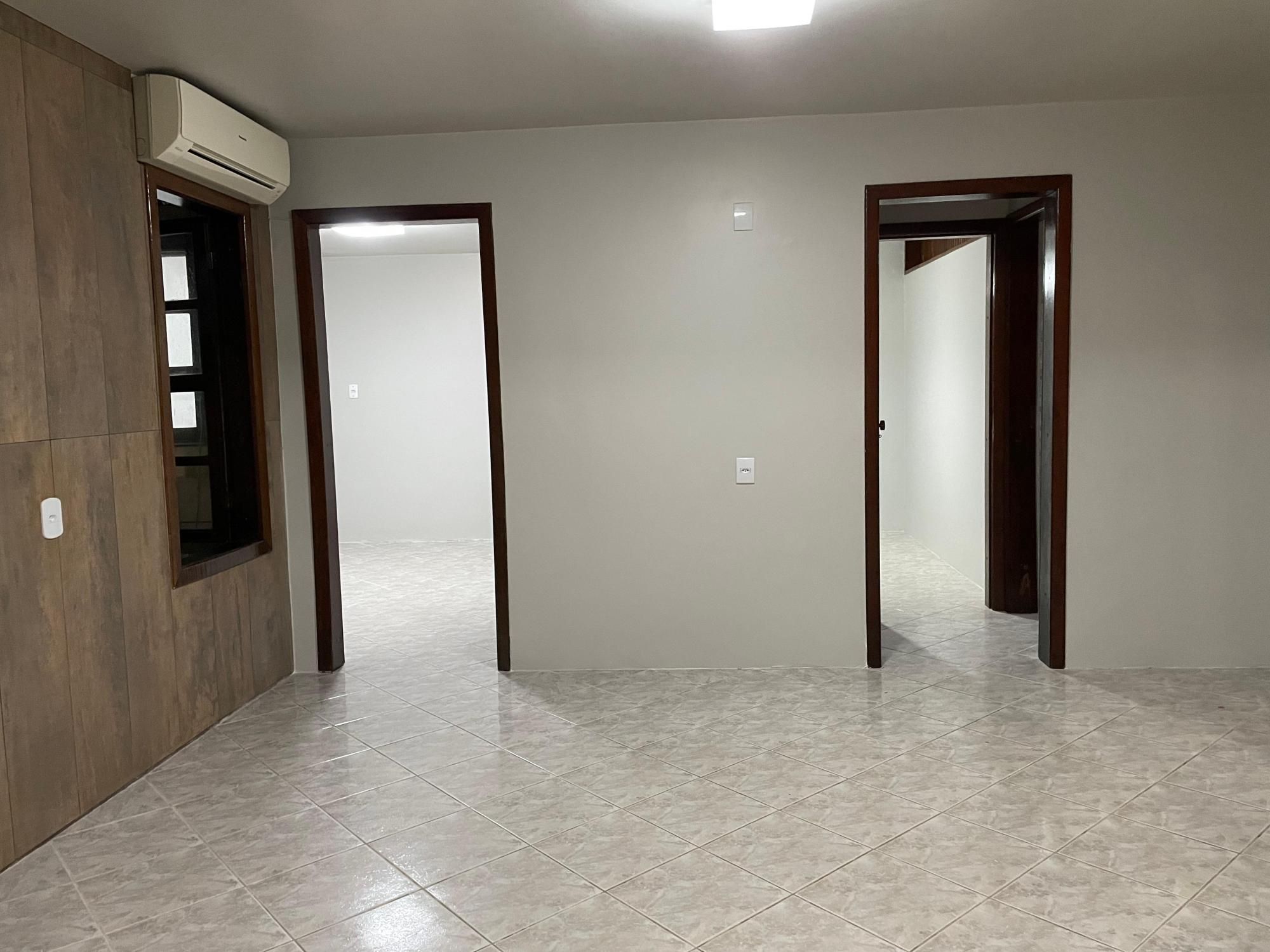 Casa à venda com 3 quartos, 101m² - Foto 4