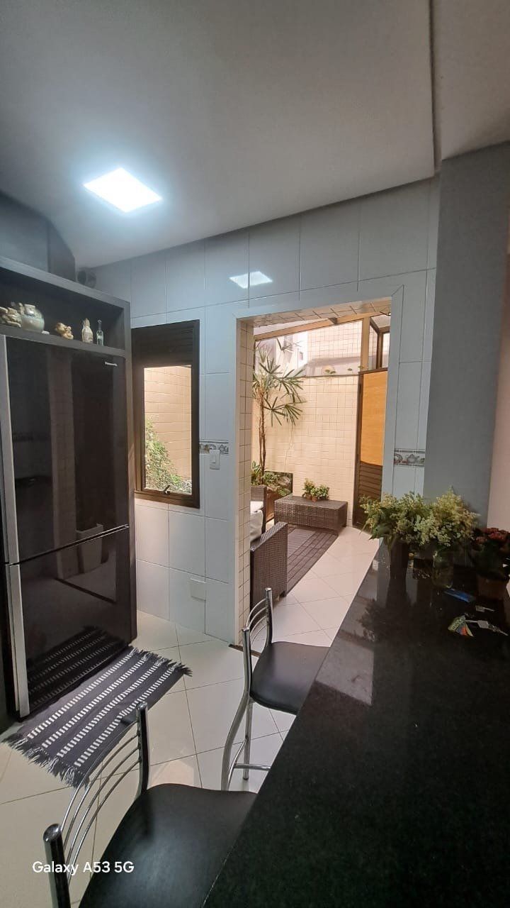 Apartamento à venda com 3 quartos, 101m² - Foto 14