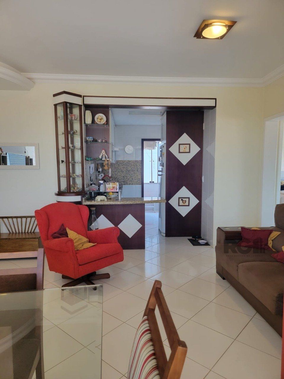 Apartamento semi mobiliado, 2 dormitórios, 1 vaga, Bairro Vila Márcia — foto 2