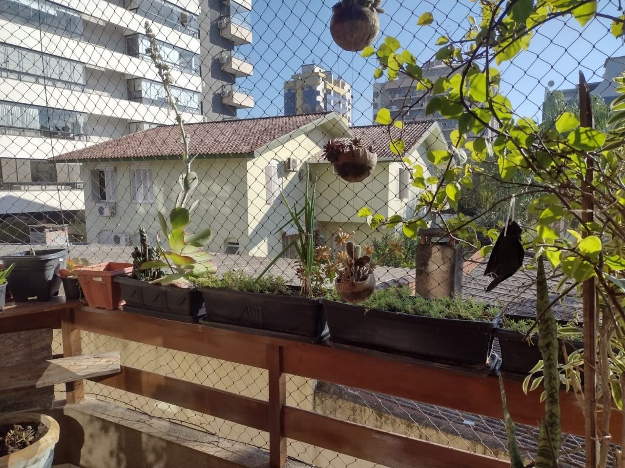Apartamento à venda com 3 quartos, 140m² - Foto 8