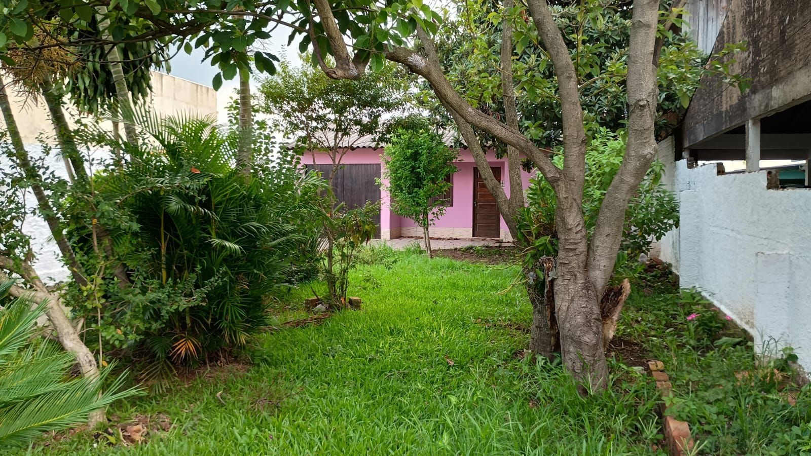 Casa 2 dormitórios, 3 vagas, Bairro Monte Carlo — foto 3