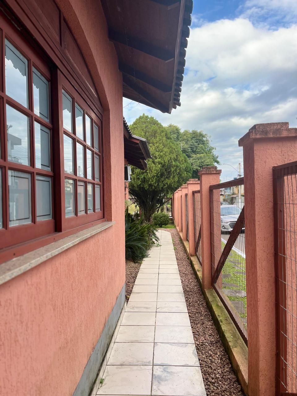 Casa 2 quartos à venda, 130m², Vila Eunice Velha - Cachoeirinha