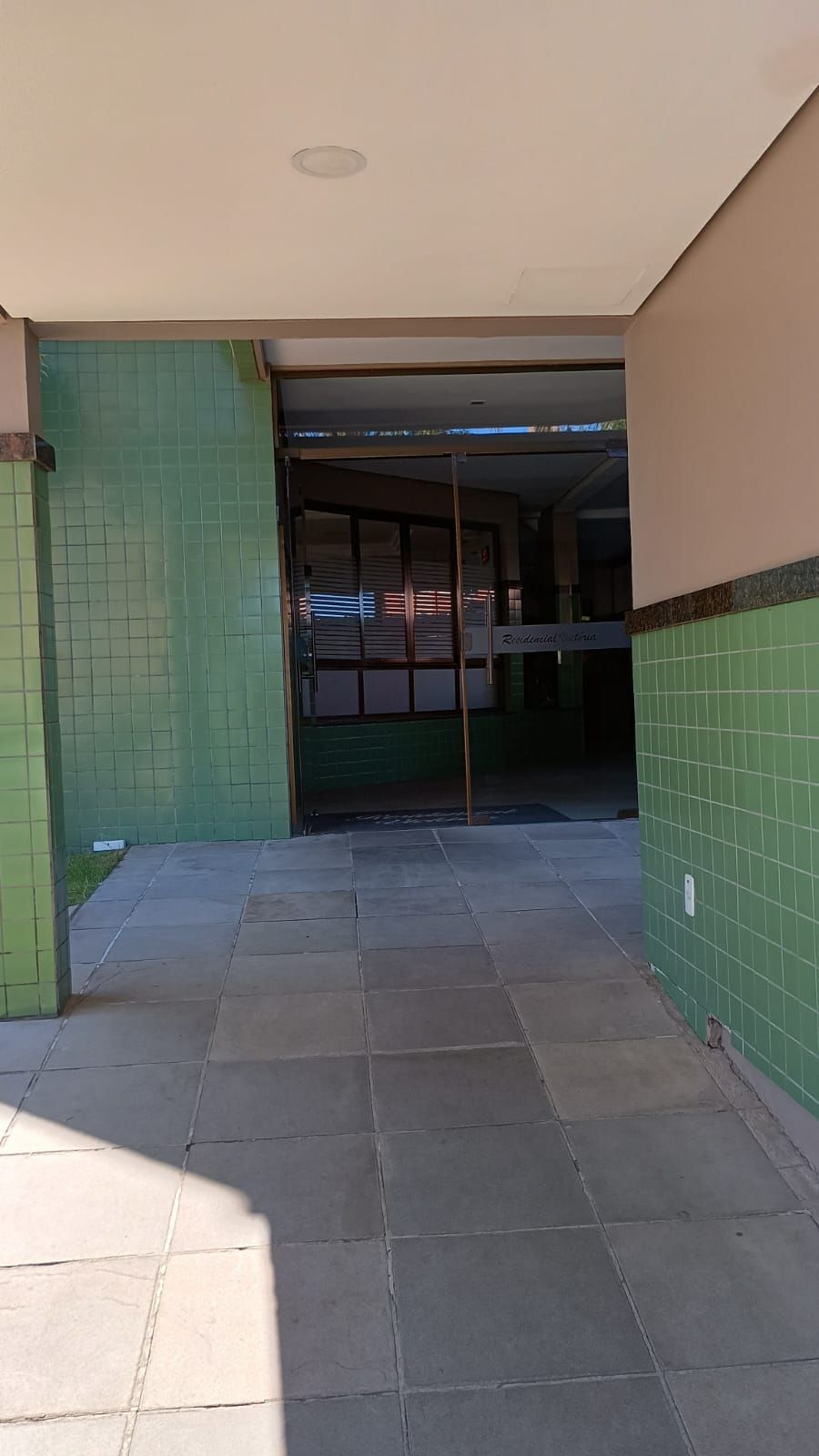 Apartamento semi mobiliado, 3 dormitórios, 1 suíte, 1 vaga Bairro Vila Cachoeirinha — foto 2