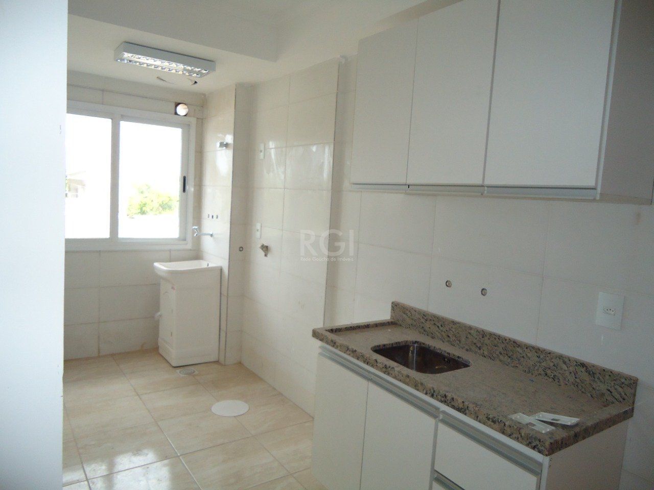 Apartamento para Venda - 59m², 2 dormitórios, 1 vaga - Vila Veranópolis — foto 2