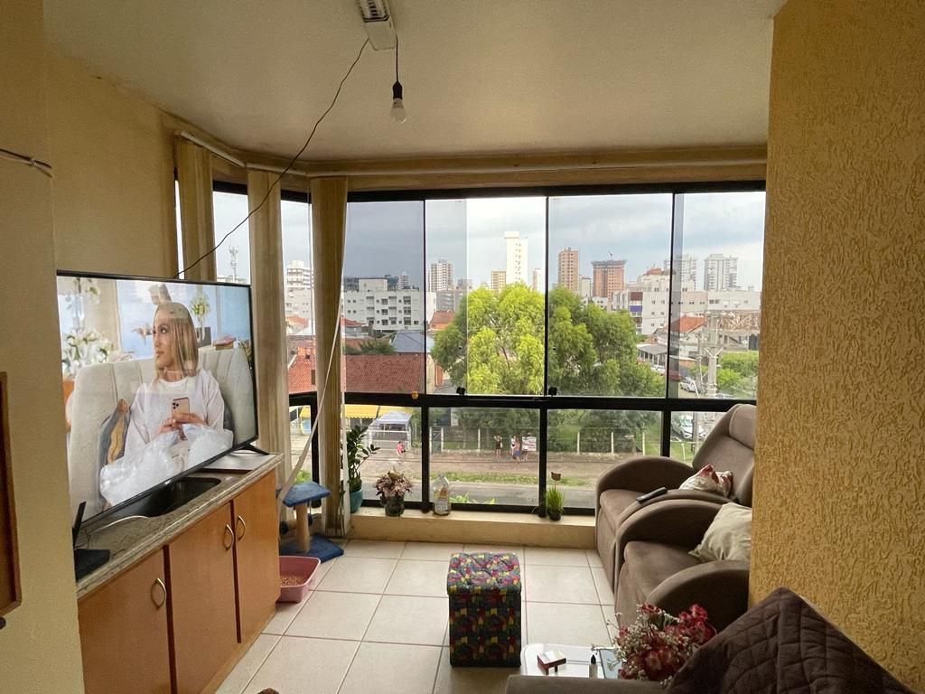 Apartamento 4 dormitórios, 1 suíte, 1vaga, Bairro Centro — foto 3