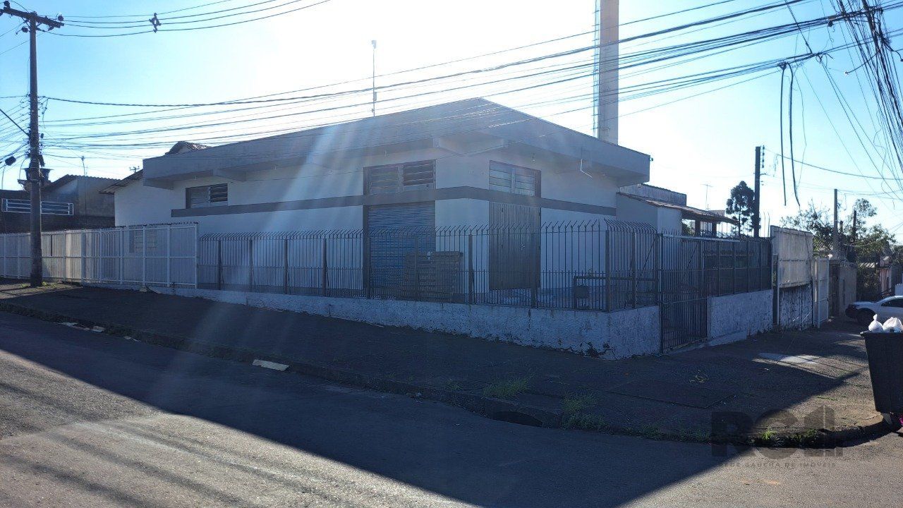 Depósito-Galpão-Armazém à venda, 151m² - Foto 1