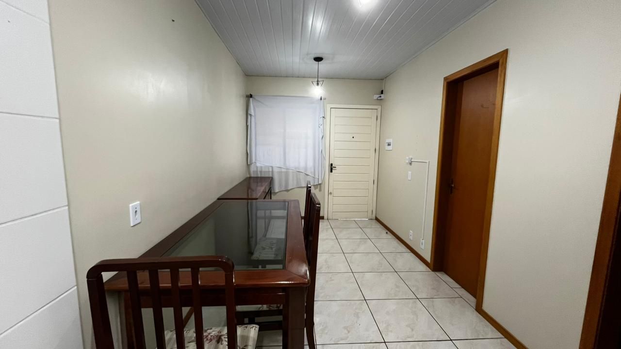 Casa 2 dormitórios, vaga de garagem, Bairro Jardim Betânia — foto 3