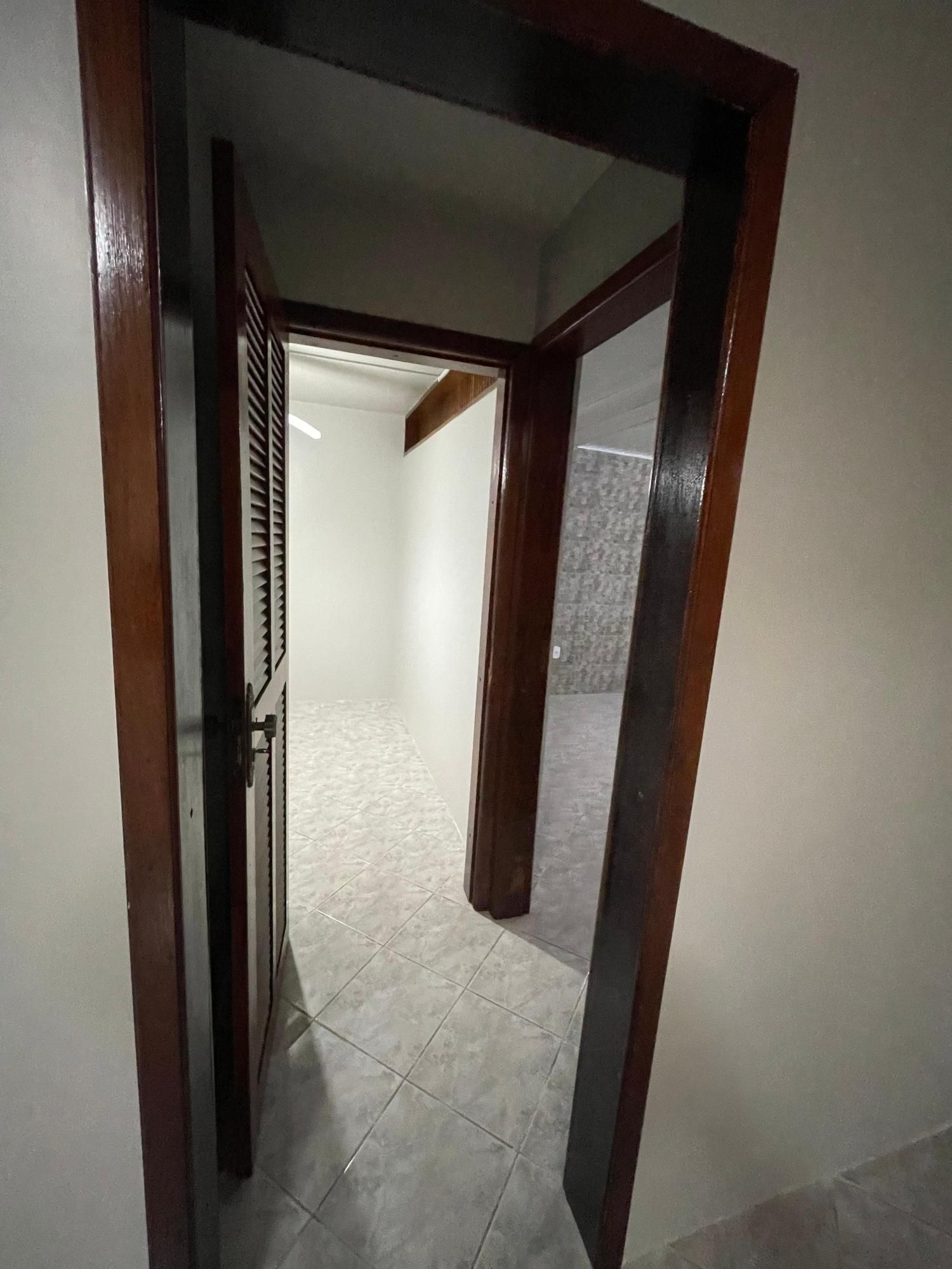 Casa à venda com 3 quartos, 101m² - Foto 12