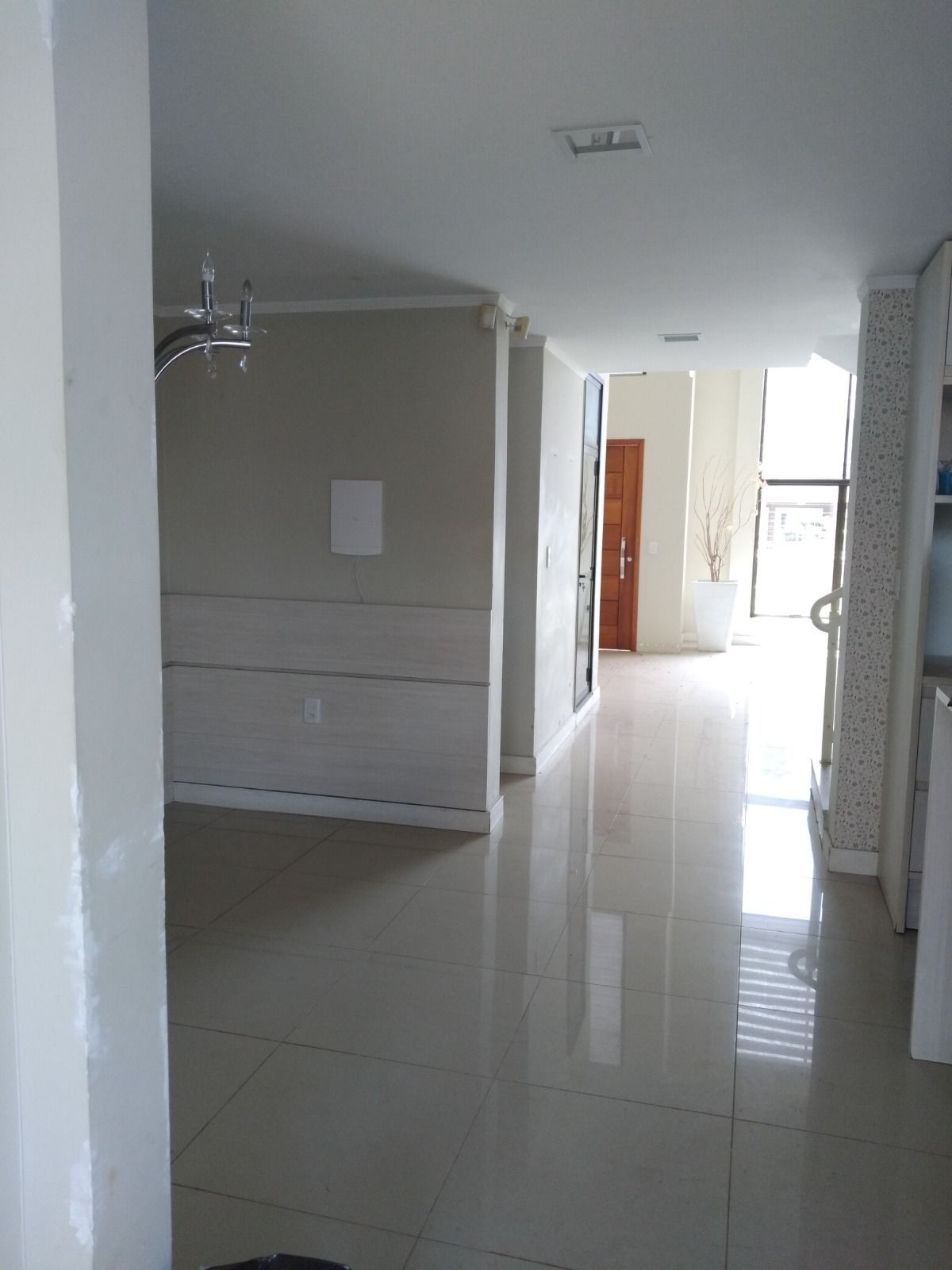 Casa triplex semi mobiliada, 3 dorms, 1 suíte, vaga de garagem, Bairro Dom Feliciano — foto 5